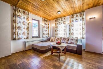 Фотографии Дома для отпуска Guest house Perla г. Lŭki (Болгария) №4 Фото Дома для отпуска Guest house Perla г. Lŭki 4