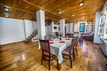 Фото номера Дом для отпуска Дома для отпуска Guest house Perla г. Lŭki 29